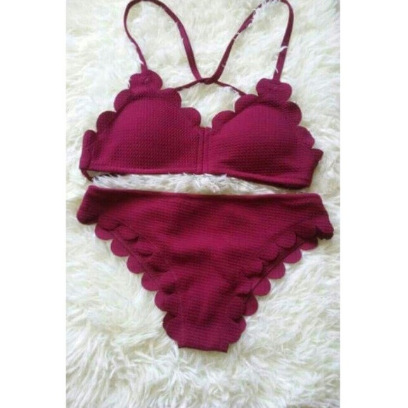 Swim suit never worn - Picture 3 of 3